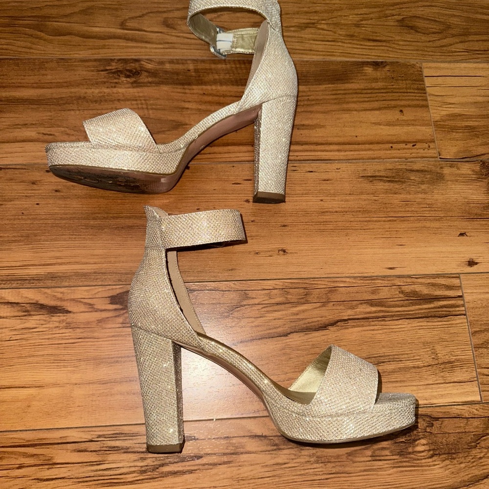 Elegant Women's Gold Glitter High Heel Sandals Size 9